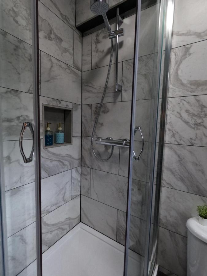 Studio Apartment In Kew Exterior photo