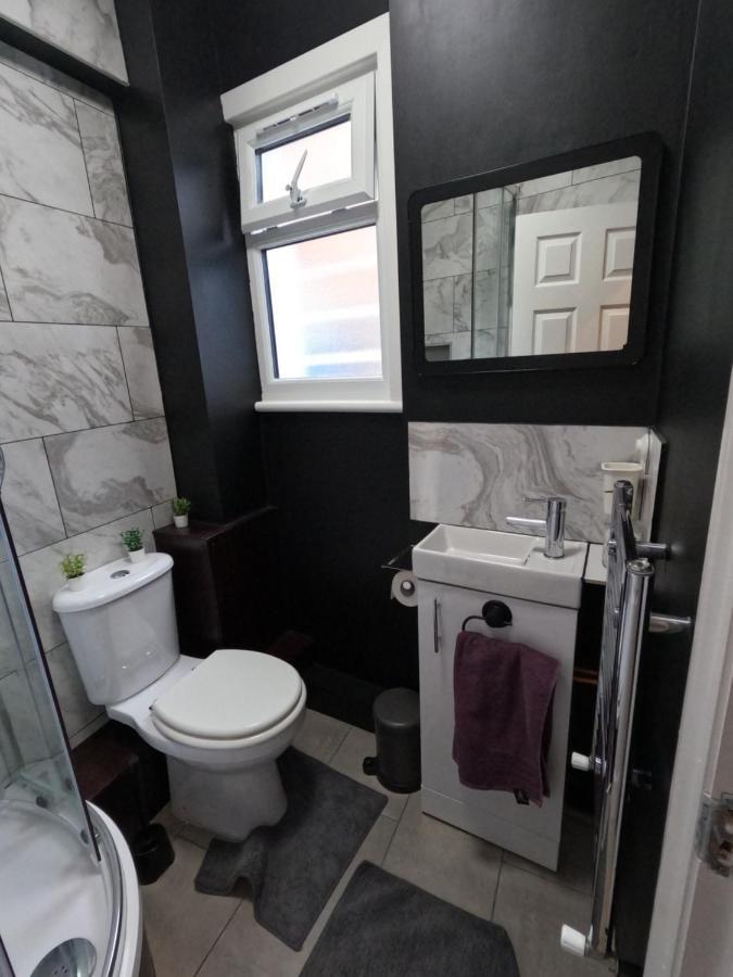 Studio Apartment In Kew Exterior photo